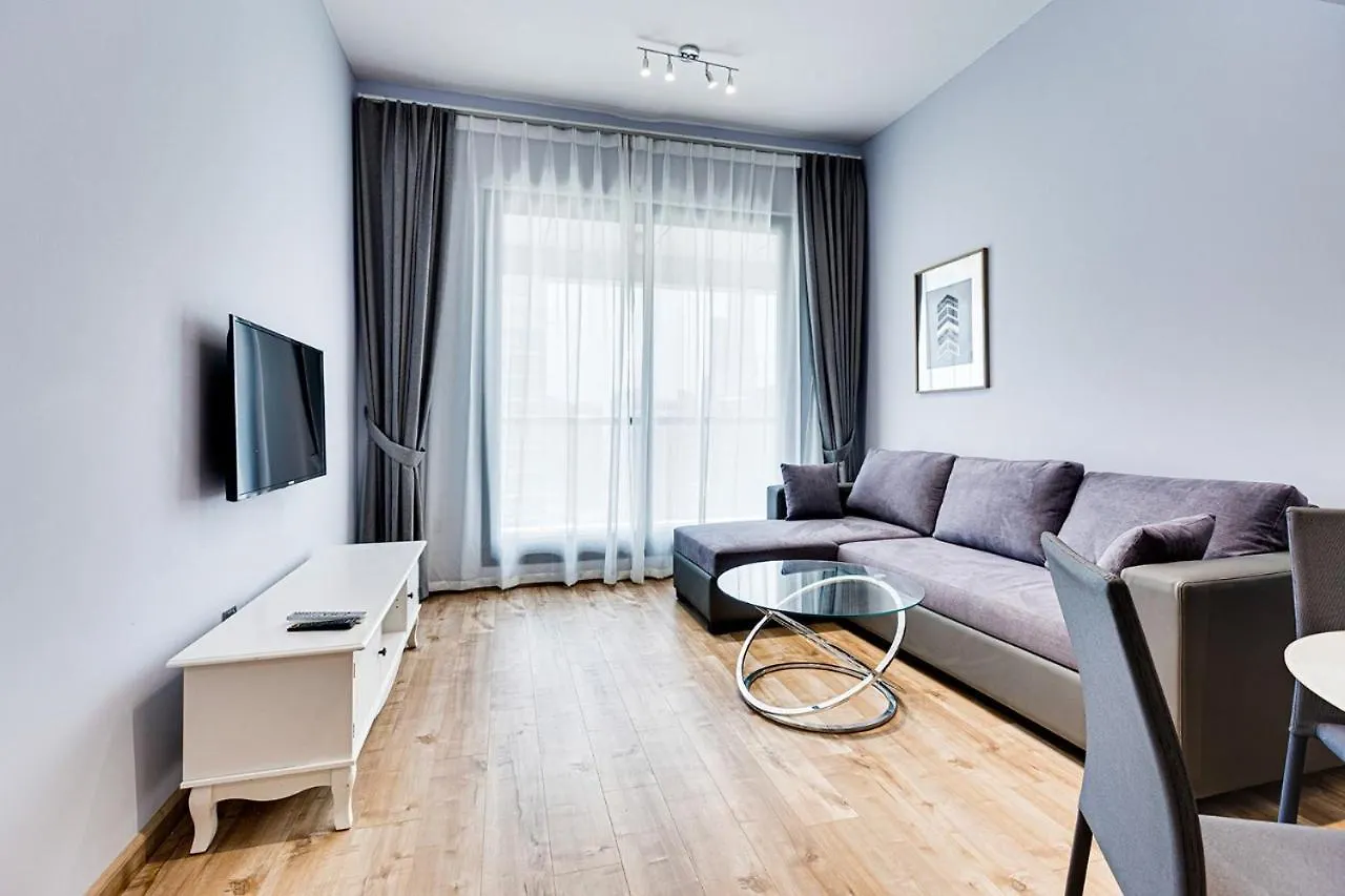 Modern Apartment In Dubai Marina